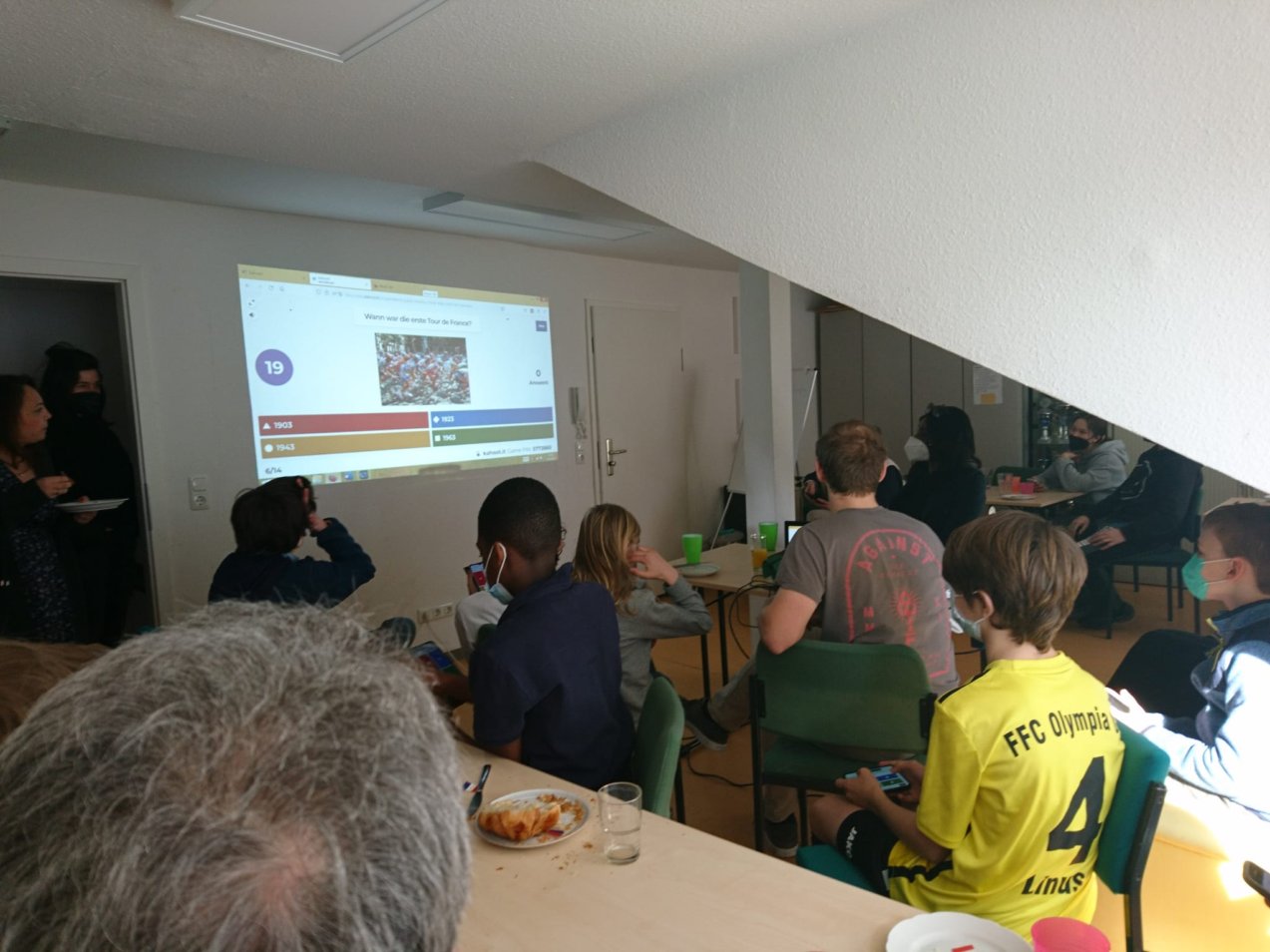 VL_JDL_3RsqEkEYl7F2Jaw